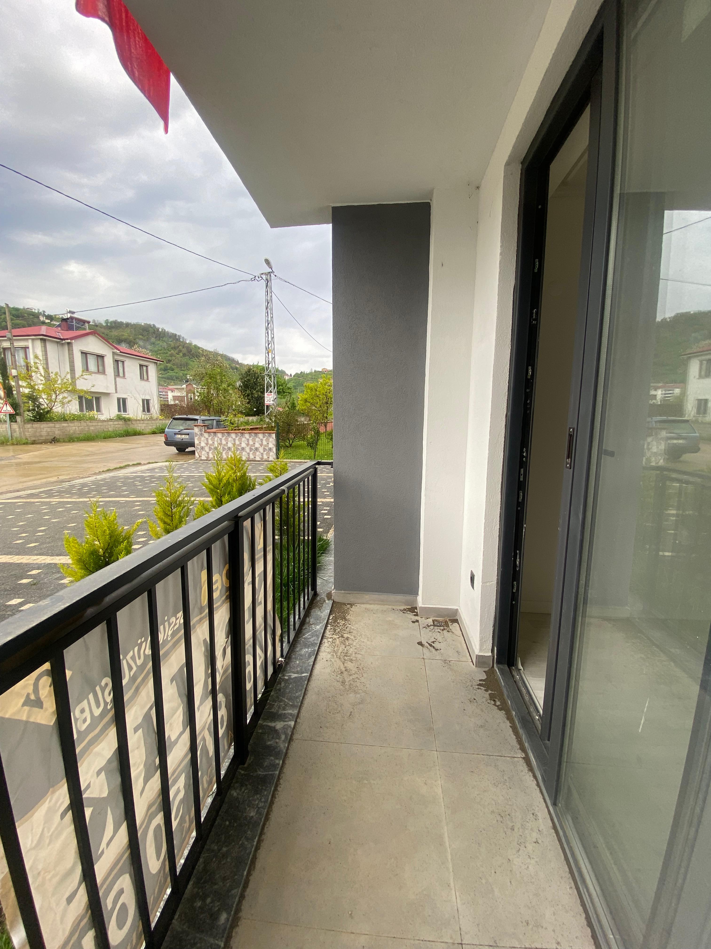 MABEL GAYRİMENKUL/ADACIK YAKAMOZ SİTESİNDE 1+1 SATILIK DAİRE